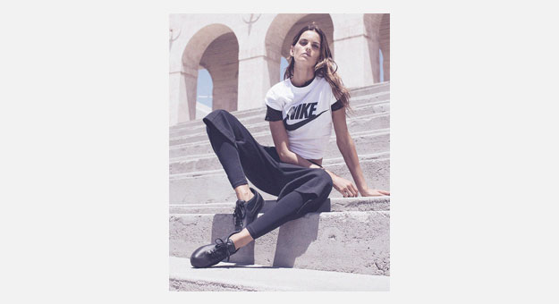 Netflix снимет фильм по биографической книге основателя Nike