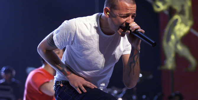 В Сети появилась последняя песня вокалиста Linkin Park Честера Беннингтона