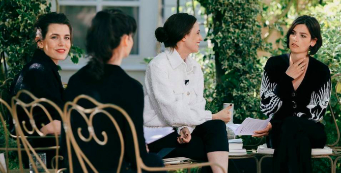 Гостьей третьей встречи литературного клуба Chanel стала писательница Анна Берест