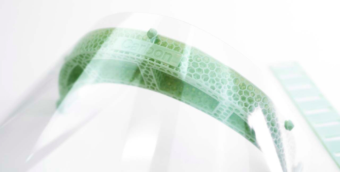 adidas выпустил защитные экраны, напечатанные на 3D-принтере