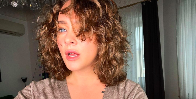 Аглая Тарасова получила штраф за участие в акции в поддержку Алексея Навального