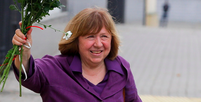 Писательница Светлана Алексиевич уехала из Беларуси