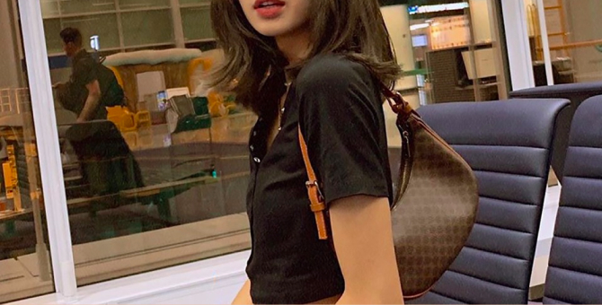 Celine перевыпустил сумку-круассан Ava — только для азиатского рынка