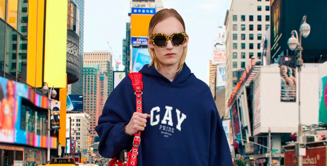 Демна Гвасалия сделал худи и кепки со словом «gay» для прайд-коллекции Balenciaga