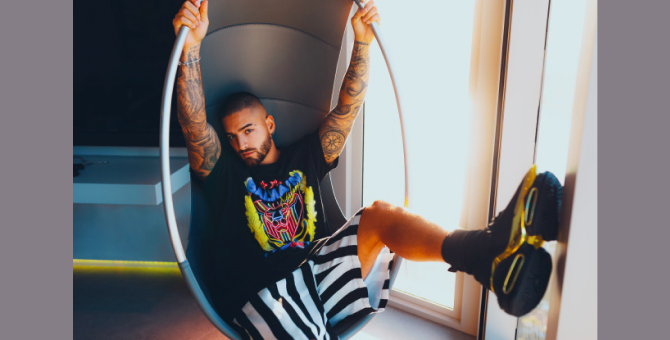 Balmain сделал коллаборацию с колумбийским певцом Малумой