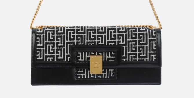 Во время показа Balmain весна-лето 2021 можно будет купить сумку, вдохновленную архивами бренда