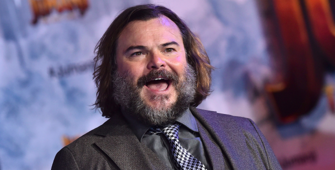 Джек Блэк сравнил эффект прививки от COVID-19 с суперспособностями Капитана Америки и Халка