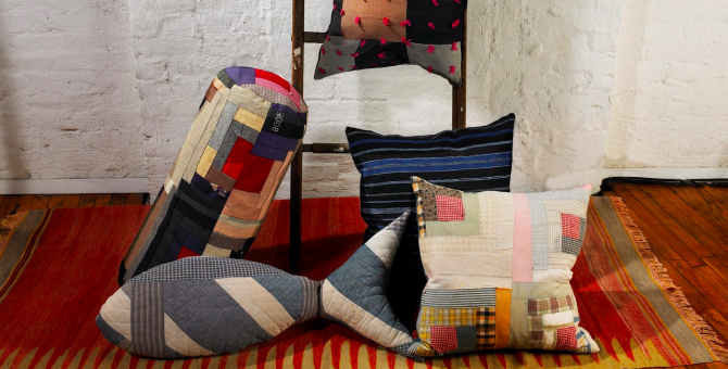 Дизайнер Эмили Боде выпустила коллекцию подушек из винтажной ткани