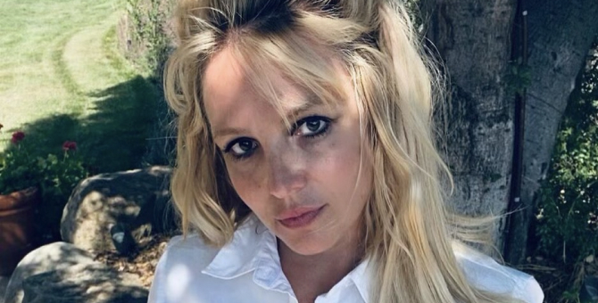 Отец Бритни Спирс согласился перестать быть ее опекуном