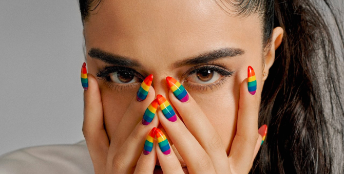 Calvin Klein выпустил кампанию в поддержку ЛГБТ+ сообщества