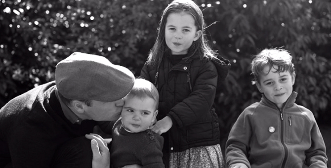 В инстаграме Кейт Миддлтон и принца Уильяма появилось рождественское поздравление — без Кейт на снимке