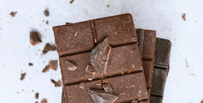В швейцарском городе Ольтен прошел дождь из шоколада