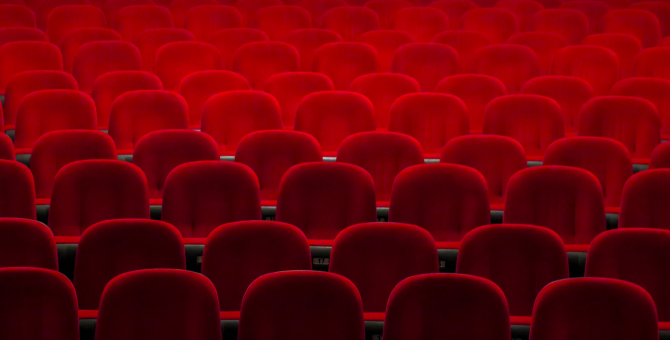 Кинотеатры в России откроются в середине июля