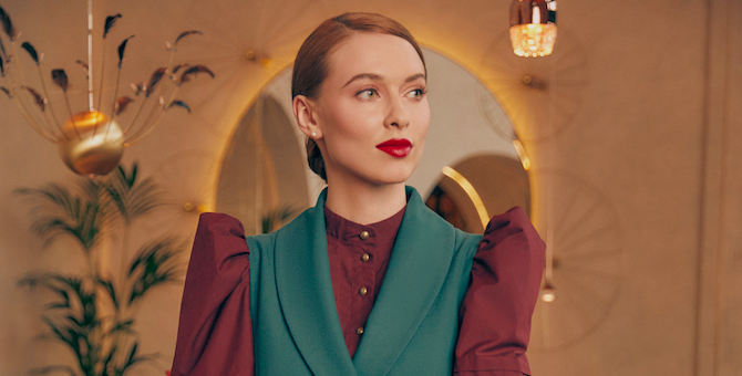 Дизайнер Яна Расковалова создала форму для сотрудников ресторана Матильды Шнуровой Cococouture