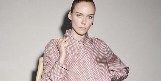 COS показал новый логотип и тизер осенне-зимней коллекции