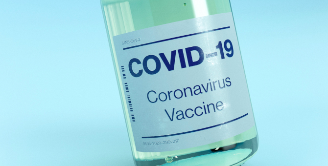 Эффективность вакцины «Спутник V» после третьей фазы испытаний составила 91,6%