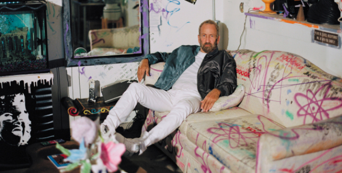 В создании новой коллекции Dior Men принял участие художник Кенни Шарф