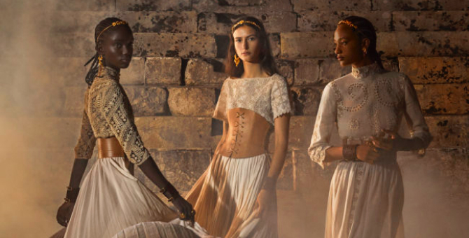 Dior выпустил кампанию новой круизной коллекции — ее снимали в Апулии