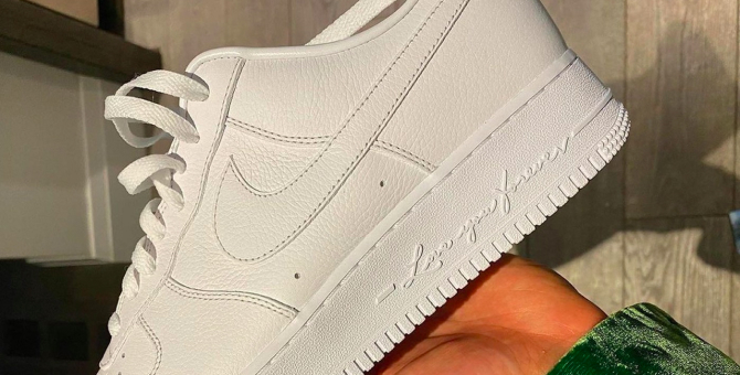 Дрейк выпустил кроссовки в честь своего нового альбома «Certified Lover Boy»