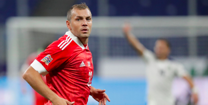 Футболисты Артем Дзюба и Андрей Лунев заразились коронавирусом