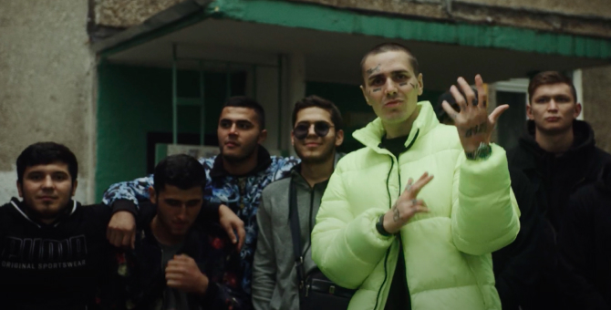 В новом клипе рэпера Face «Просто» снялся его дедушка