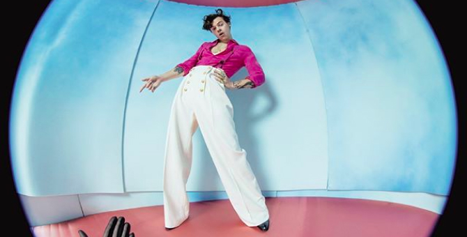 Тим Уокер снял обложку нового альбома Гарри Стайлза