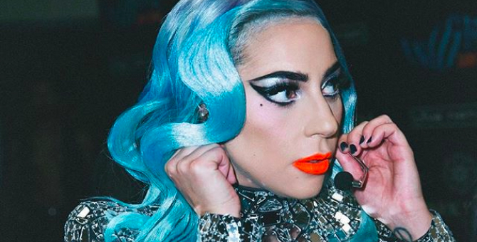 Леди Гага повторила образ Шер на своем шоу Enigma в Лас-Вегасе