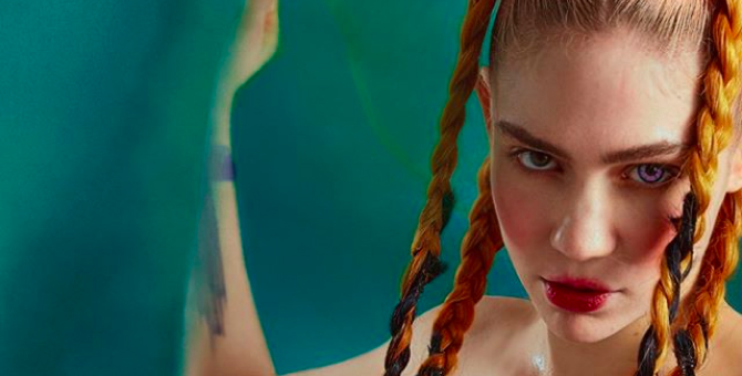 Grimes выложила арт-снимок в инстаграм — подписчики решили, что так она сообщила о своей беременности