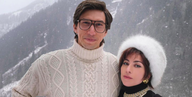 Снимок с Адамом Драйвером и Леди Гагой в образах из фильма «Дом Гуччи» стал мемом