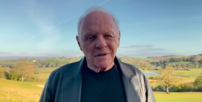 Энтони Хопкинс почтил память Чедвика Боузмана в своей оскаровской речи