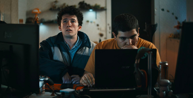 Netflix показал трейлер продолжения сериала «Как продавать наркотики онлайн (быстро)»