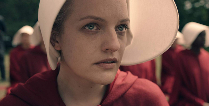 Hulu экранизирует книгу — продолжение «Рассказа служанки» Маргарет Этвуд