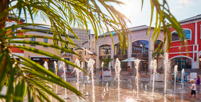 Hugo открыл свой первый аутлет-магазин в «Outlet Village Белая Дача»