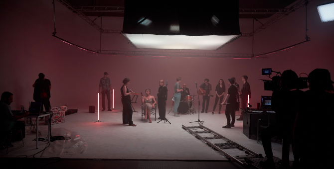 IQOS рассказал о том, что осталось за кадром киноальманаха «(Не)случайные истории»