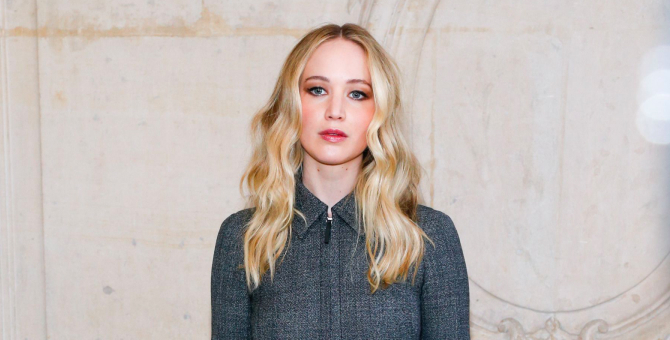 Дженнифер Лоуренс поделилась рецептом жареной курицы