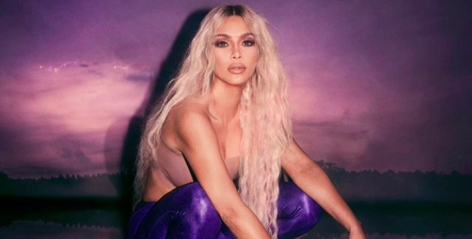 Ким Кардашьян выпустила новый аромат ко Дню святого Валентина