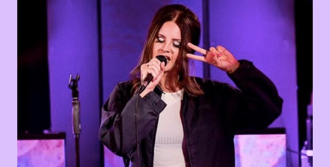 Лана Дель Рей исполнила кавер на песню Арианы Гранде