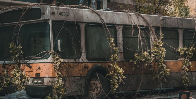 В твиттере появились снимки декораций сериала по игре The Last of Us