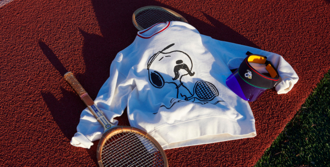 Levi's выпустил футболки, свитшоты и панамы со Снупи из комикса «Peanuts»