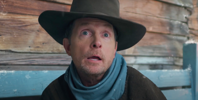 Майкл Джей Фокс вернулся к образу из «Назад в будущее» для клипа Lil Nas X «Holiday»