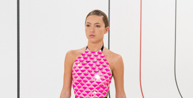 Дочь Кейт Мосс открыла онлайн-показ Miu Miu