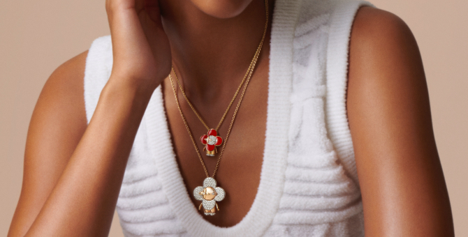 Louis Vuitton выпустил ювелирные украшения с персонажем Vivienne