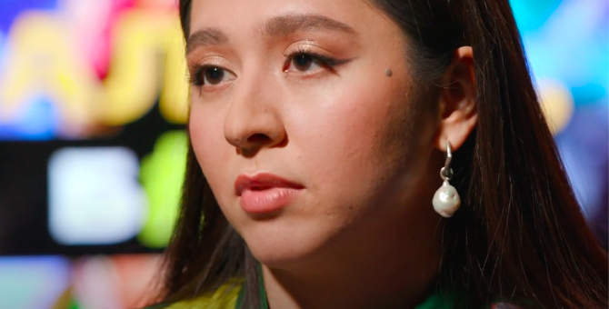 Манижа рассказала, с какими стереотипами она борется в песне «Русская женщина»