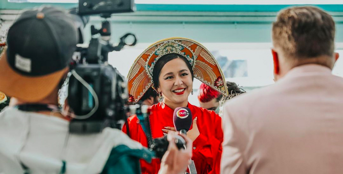 Манижа надела кокошник на церемонию открытия «Евровидения»