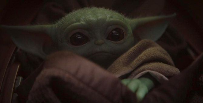 Малыш Йода из «Мандалорца» Disney+ превратился в мем