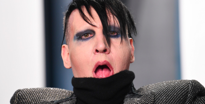 Полиция штата Нью-Гэмпшир получила ордер на арест Мэрилина Мэнсона