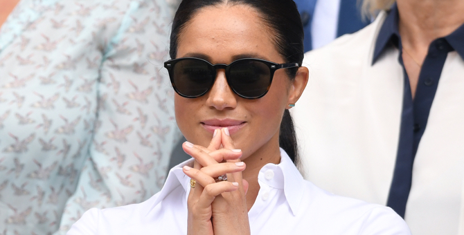 В Сети появился ролик о работе Меган Маркл над ее коллекцией офисной одежды