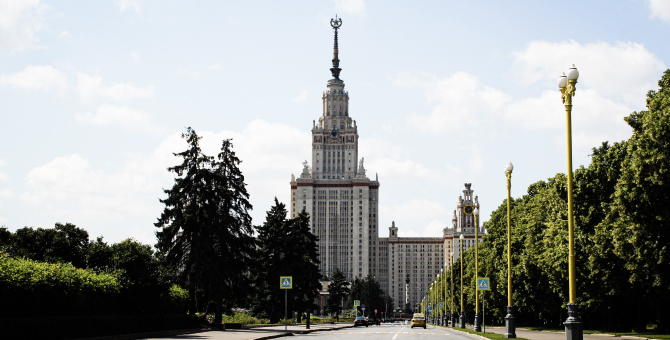 Минобрнауки рекомендовало вузам перевести не привитых от COVID-19 студентов на удаленку