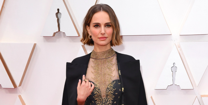 Натали Портман посвятила свой наряд на «Оскаре» женщинам-режиссерам