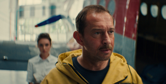 Константин Хабенский играет пожарного в трейлере драмы «Огонь»